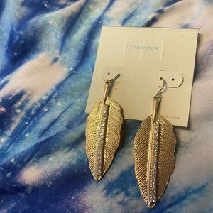Maurices NEVER WORN Gemstone Feather Earrings